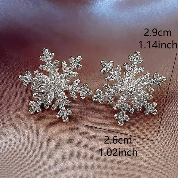 Silver Tone Snowflake Stud Earrings - Picture 6 of 7